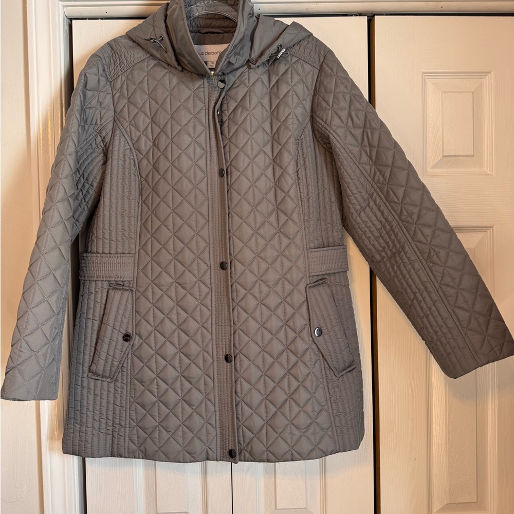 Liz Claiborne Quilted Puffer Jacket in Light Gray, Size XL, Zipper, Button, Hood - Picture 2 of 16
